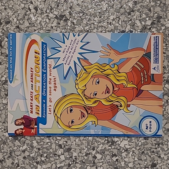 Mary-Kate and Ashley In Action Book Set - Picture 5 of 7